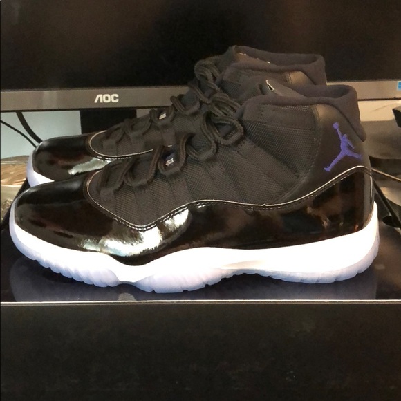 jordan 11 space jam size 12